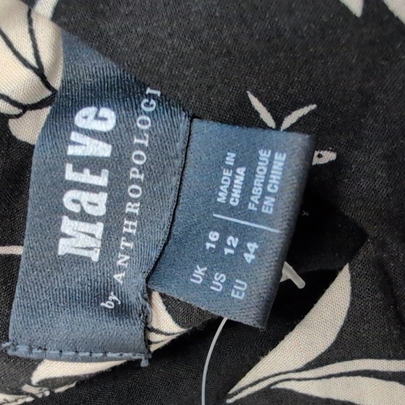 NWT ANTHROPOLOGIE BLACK MAEVE VIVIENNE SMOCKS FLORAL HANDKERCHIEF MAXI DRESS 12 - Picture 13 of 14